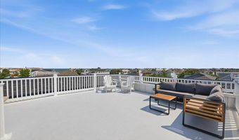 115 9TH St, Beach Haven, NJ 08008