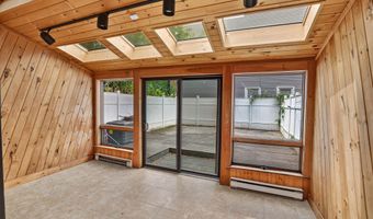 236 Elm St, Albany, NY 12202