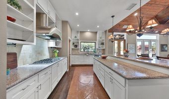 1523 Meadow Gln, Adkins, TX 78101