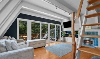 636 Cathedral Dr, Aptos, CA 95003