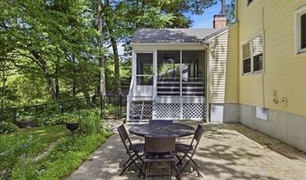 27 Kennel Hill Dr, Beverly, MA 01915