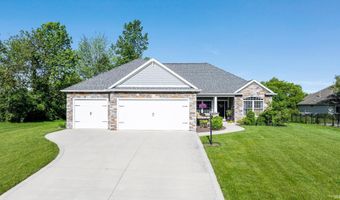 1123 N Dewey St, Auburn, IN 46706