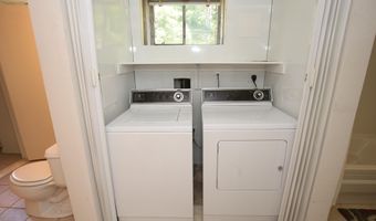 8401 BEECH TREE Rd, Bethesda, MD 20817