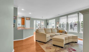 5 Minot Light Ct, Barnegat, NJ 08005