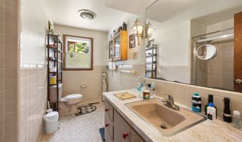 186 Schaeffer Rd, Bethany, CT 06524