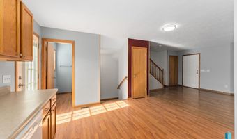 1812 S Mulberry Ave C, Brandon, SD 57005