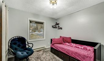 111 Elm Dr, Blakeslee, PA 18610