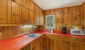 315 Rolling Acres Dr, Highlands, NC 28741
