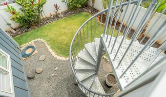 232 Kamahao Cir, Wailuku, HI 96793