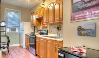 98 John St, Newport, RI 02840
