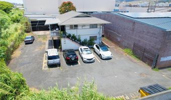 710 Umi St B, Honolulu, HI 96819