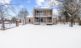 2050 Chalmers Dr, Ann Arbor, MI 48104