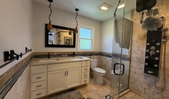 1550 W GOLDENGATE Dr, Addison, IL 60101