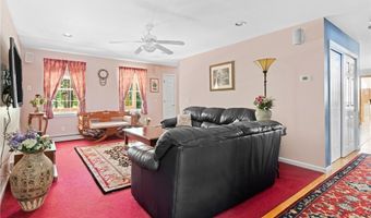 14 Bourget Ct, North Smithfield, RI 02896