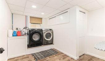 42 Seminole Trl, Cranston, RI 02921