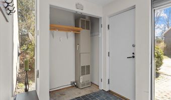 352 Colchester Ave 1, Burlington, VT 05401