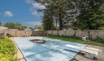 40 Dockage Rd, Bayville, NJ 08721