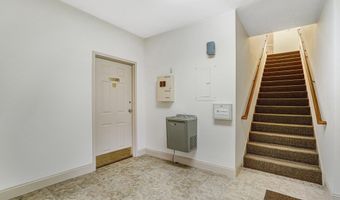 4324 EVERGREEN Ln F2-2, Annandale, VA 22003