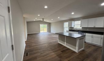 450 Trinton Cir, Bedford, IN 47421