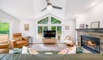 10220 7TH St, Bay City, OR 97107