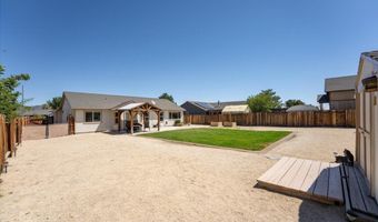 133 Shadow Mountain Dr, Fernley, NV 89408
