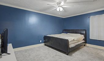416 Forest Glen Dr, Albany, GA 31707