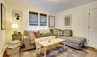 45 Burnside Ave, Newport, RI 02840