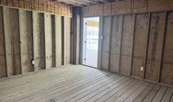 5009 Alaska St, Bay St. Louis, MS 39520