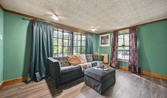 50 Long Hill Rd, Raymond, NH 03077