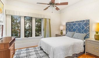 26 Sheridan Rd, Asheville, NC 28803