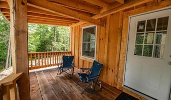 8 Magnolia Ln, Starks, ME 04911