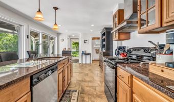 27 Highview Ter, Belfast, ME 04915