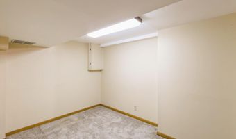 1332 Truman Pl, Ames, IA 50010
