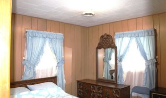 716 E Randolph St, Angola, IN 46703