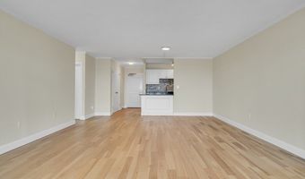 8 Whittier Pl 22B, Boston, MA 02114