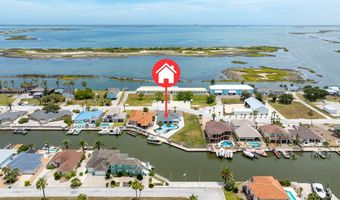 1074 S BAY St, Aransas Pass, TX 78336