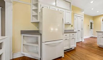 526 N IVY St, Arlington, VA 22201