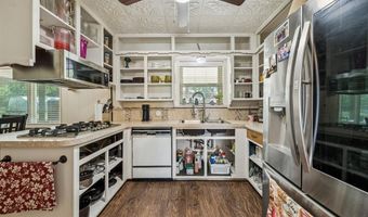 403 N Baugh St, Alvarado, TX 76009