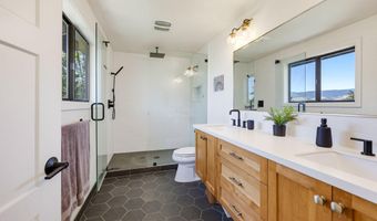 1509 Woodland Dr, Ashland, OR 97520