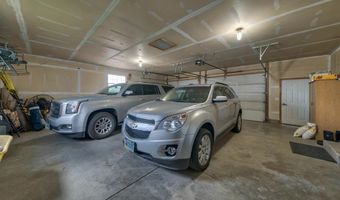 86 Rolling Hills Dr, Cody, WY 82414