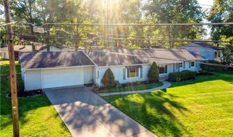 1246 Spruce Tree Ln, Amherst, OH 44001