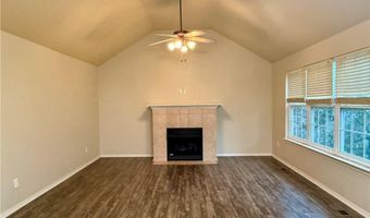 2 Radcliffe Dr, Bella Vista, AR 72714