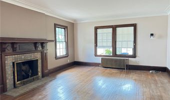32 Elmdale Ave, Akron, OH 44313