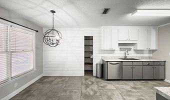 138 Vann Dr, Ashford, AL 36312