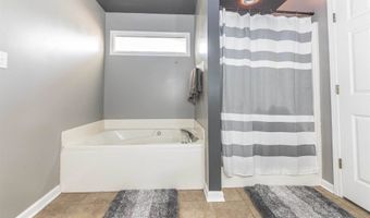 12150 OSBORNE Grv, Arlington, TN 38002