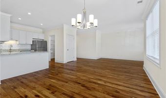 73 W Main St 6, Clinton, CT 06413