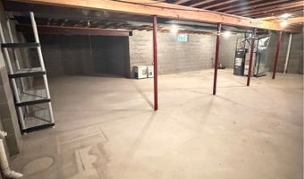 1437 Waters Edge Dr, Akron, OH 44313