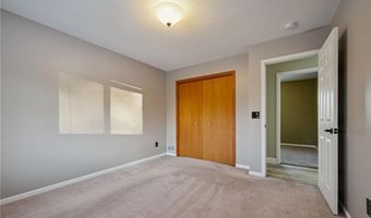 3824 Tower Pond Dr, Anoka, MN 55303