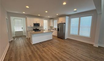 1249 FOX TAIL Ln, Opelika, AL 36801