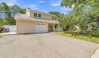 37 Spruce Cir S, Barnegat, NJ 08005
